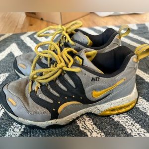 Vintage Nike Sneakers